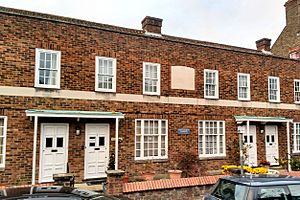 Richmond, Queen Elizabeth's Almshouses.jpg