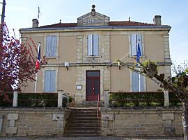 Saint-Germain-de-Grave Mairie.jpg