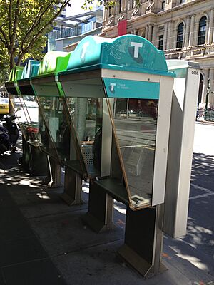 Telstra pay phone in the Melbourne CBD (1)