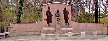 Washington Irving Memorial.jpg