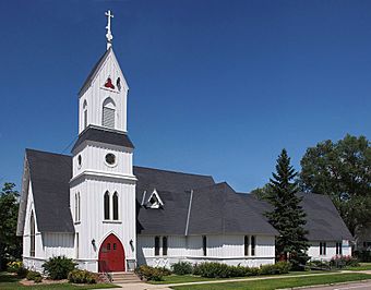 Trinity Episcopal Church (Litchfield, MN).jpg