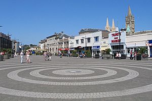 Truro piazza