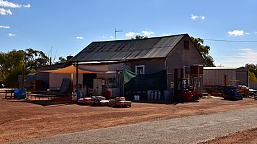 Yelbeni Store, 2018 (01).jpg