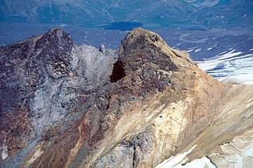 Alagogshak crater AVO.jpg