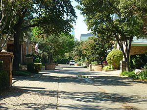 A residential street in Bryan Place