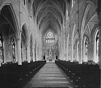 CathedralofSaintJohntheBaptistCharlestonInterior1914