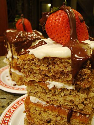 Hummingbird Cake (vegan) 1.jpg