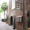 McCradys-tavern-entrance-sc1.jpg