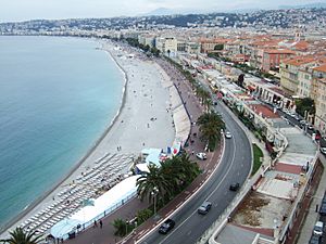 Nice foreshore along Quai des États-Unis