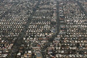 Cambria Heights, Queens (36914250205).jpg