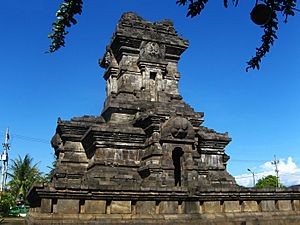 Candi singosari.jpg