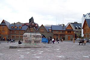 Centro Civico Bariloche W2013