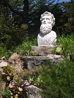 Figurehead of the SS Thames.jpg