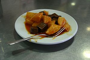 Patatas con sangre (Tapa)