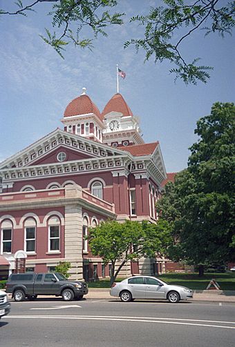 Lake County Indiana Courthouse.jpg