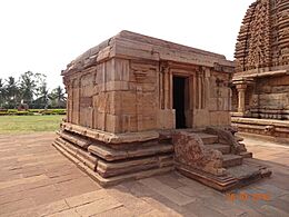 Pattadakal inside