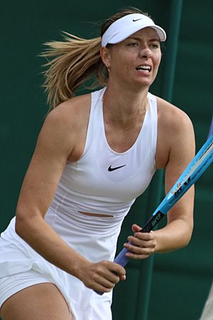 Sharapova WM19 (5) (48521917742).jpg