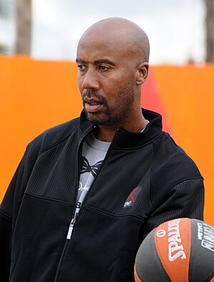 Bruce Bowen 2014 (cropped).jpg