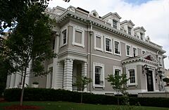 Crawford Hill Mansion (3687761995).jpg