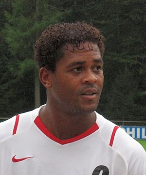 Kluivert7Sep2006 (cropped).jpg