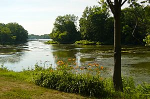 Maumee River at Mary Jane Thurston State Park in Grand Rapids, Ohio.jpg