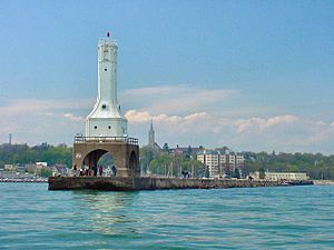 Port Washington Pierhead Light, as viewed from Lake Michigan