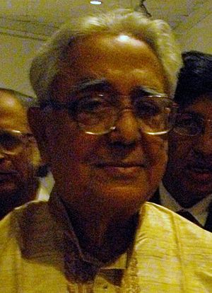 Tapan RayChaudhuri 2009 Dhaka.JPG