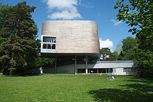 Glucksman2.jpg