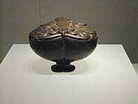 Lacquer box of phoenix pattern, Warring States, Zaoyang, Hubei, Hubei Museum