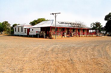 Urandangi Hotel 2004.jpg