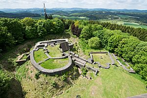 Burgruine Eisenberg von oben