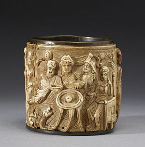 Byzantine - Circular Pyxis - Walters 7164 - View A