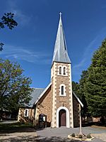 Christ Church, Queanbeyan, front