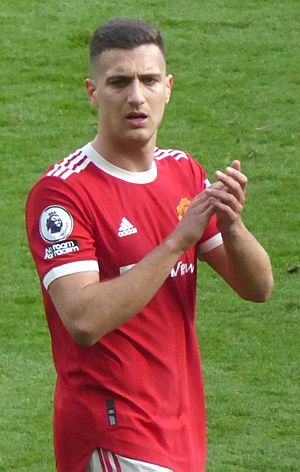 Diogo Dalot 2022 (cropped).jpg