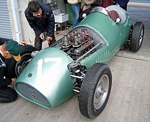 Kieft GP car Donington pits