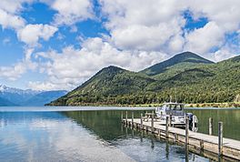 Lake Rotoroa 01.jpg