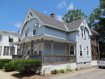 Alexis Boyer House, Southbridge MA.jpg