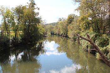 Coosawattee River, Ellijay.JPG