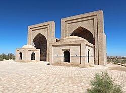 Mausoleums of Two Askhab (42328549562)