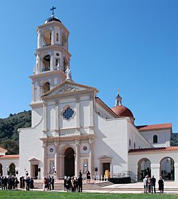 Thomas Aquinas Chapel Facade 2.jpg