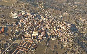 Valdemorillo (Madrid) (cropped).jpg