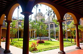 CCSM-UNMSM Patio de Letras