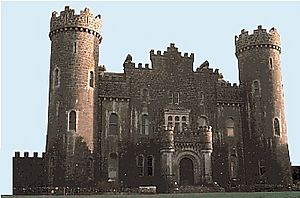 De Lacey Castle 01