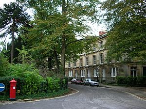 Park Town, Oxford - crescent.JPG