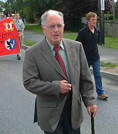 Ruairí Ó Brádaigh 2004.jpg