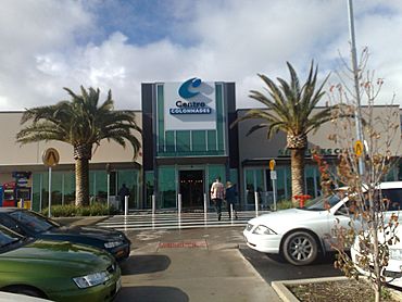 Centro colonnades entrance.jpg