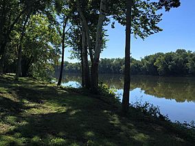 JamesRiveratPowhatanStatePark.JPG