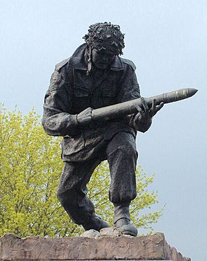 John Baskeyfield VC statue close.jpg