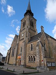 Précigné church.JPG