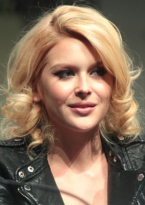 Renee Olstead April 2015.jpg